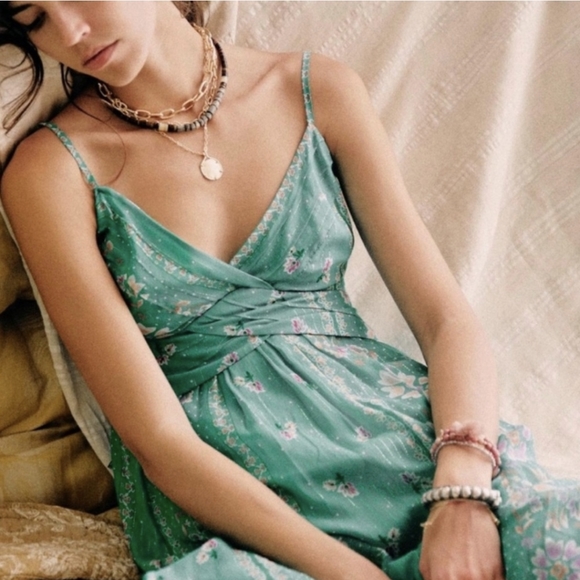 Sezane Oliveira Dress - Picture 1 of 5